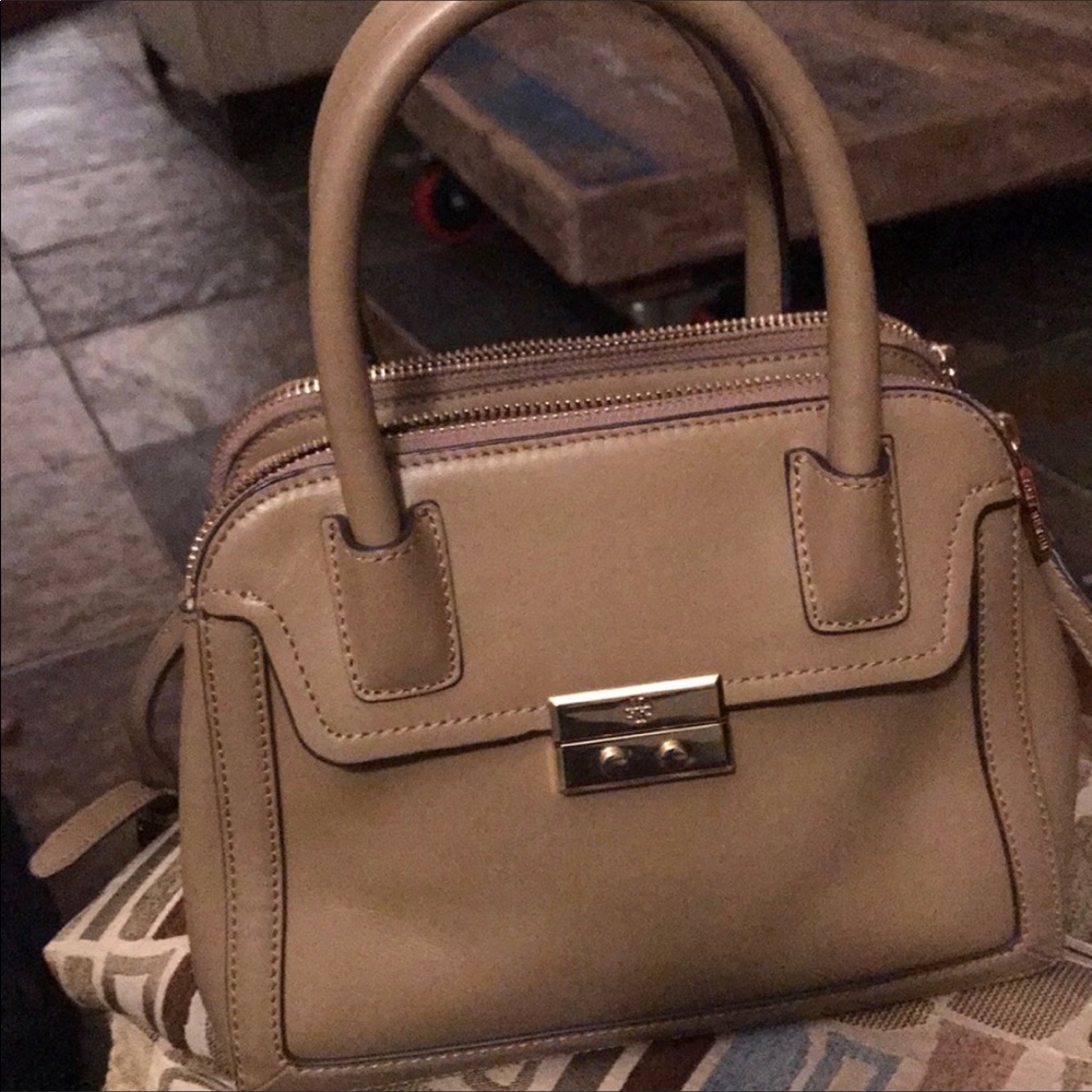 Tory Burch LIKE NEW (for @pameladmbrs)